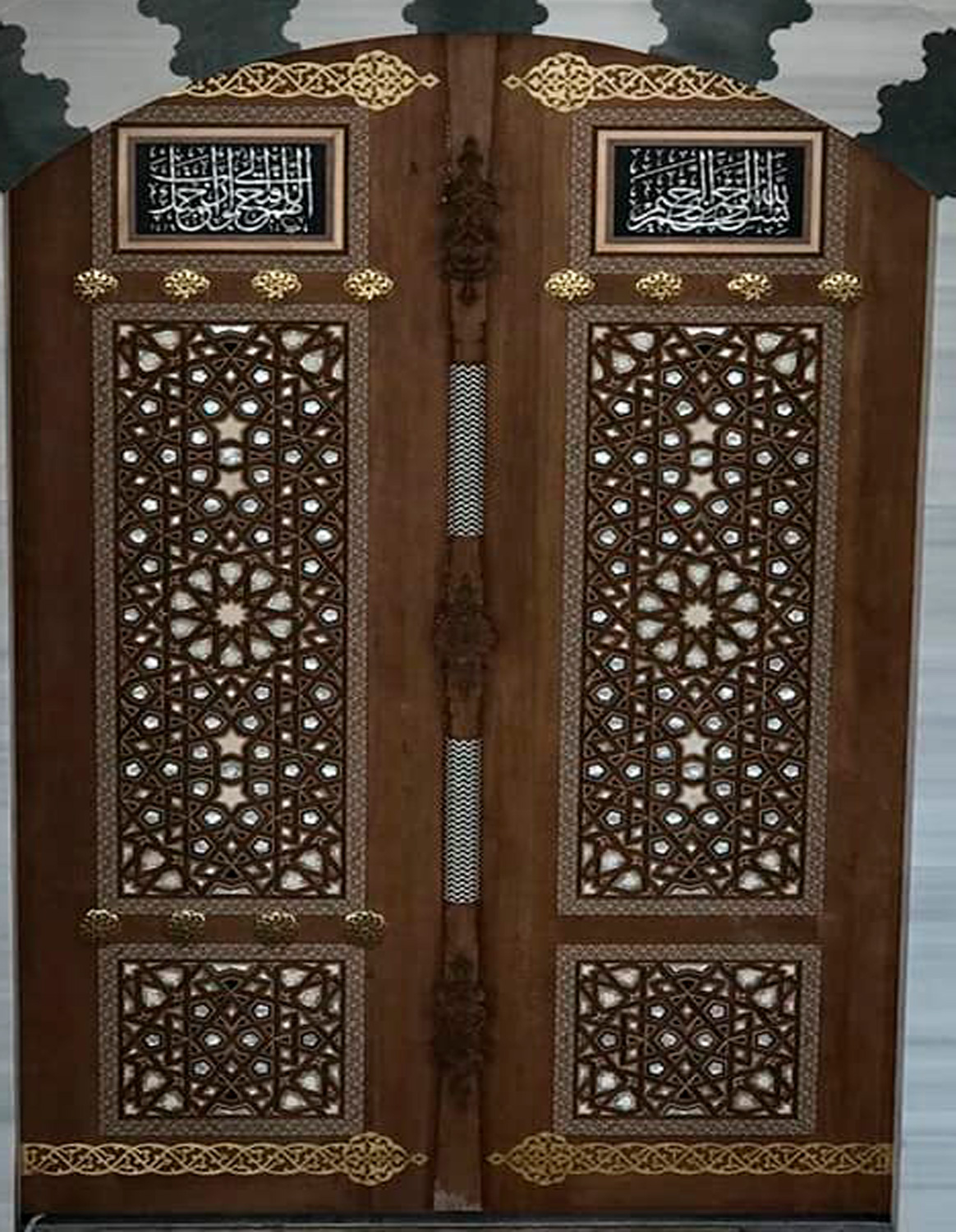 Wooden Patterned Mosque Door